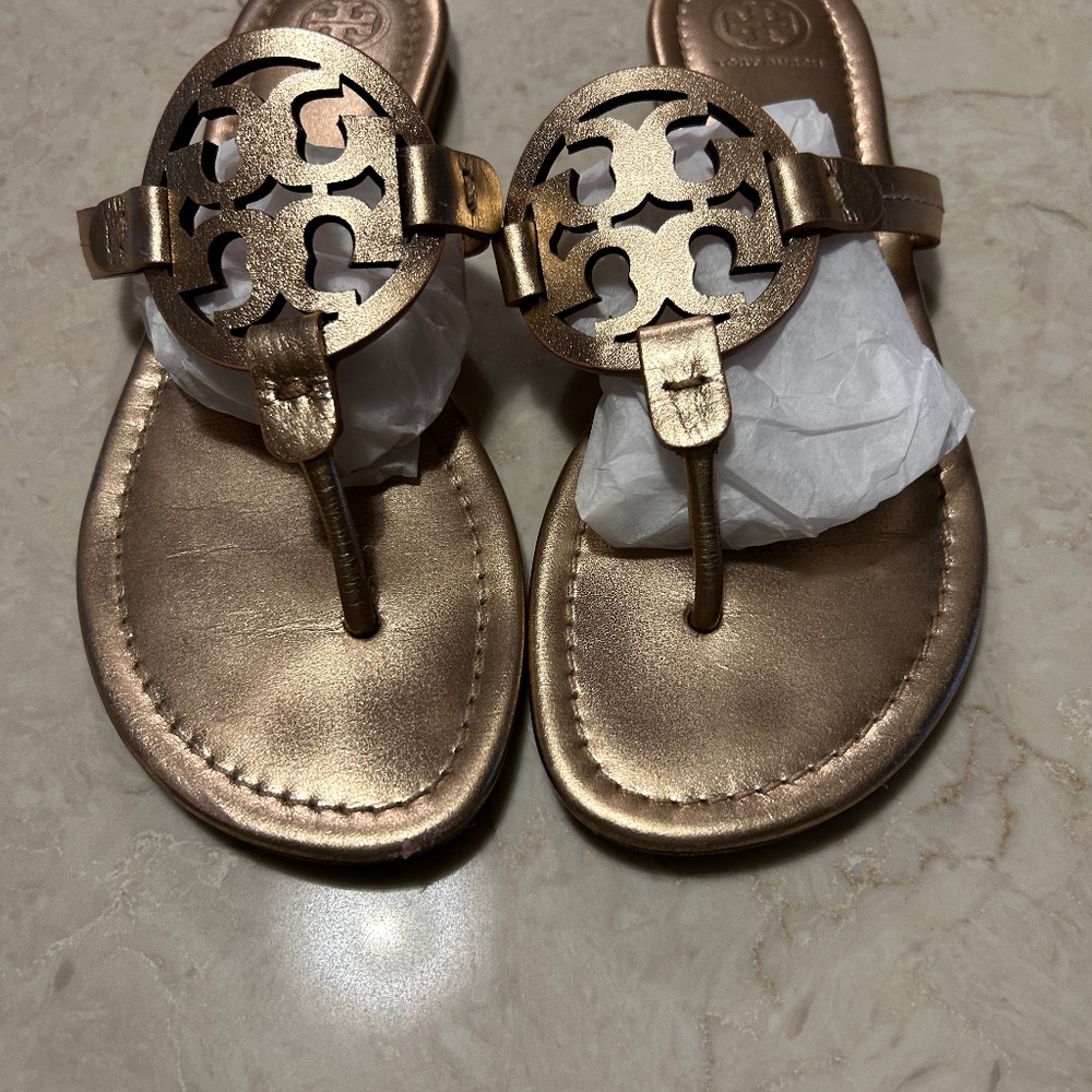 sandals - Picture 3 of 4